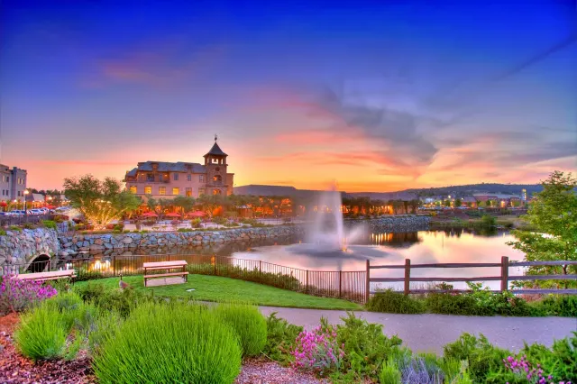 Town center fountain and lake in El Dorado Hills at sunset